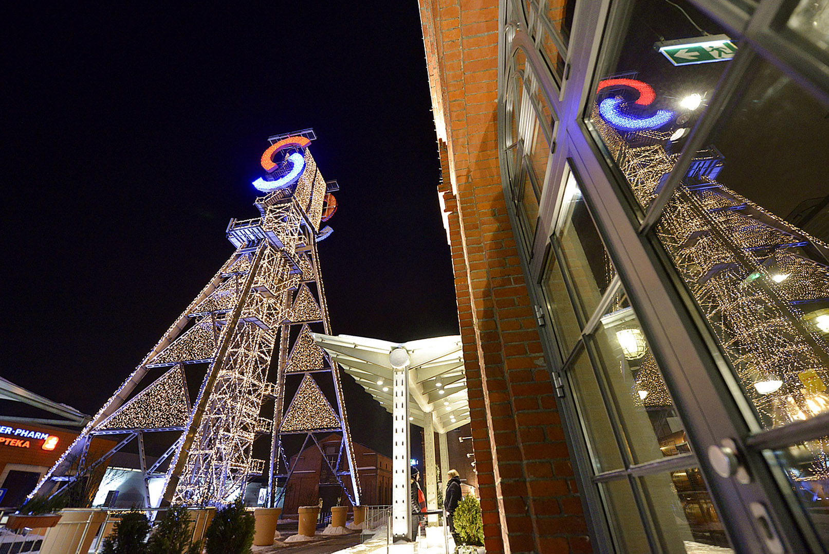 Weihnachtslichtdekoration im Schlesischen Stadtzentrum