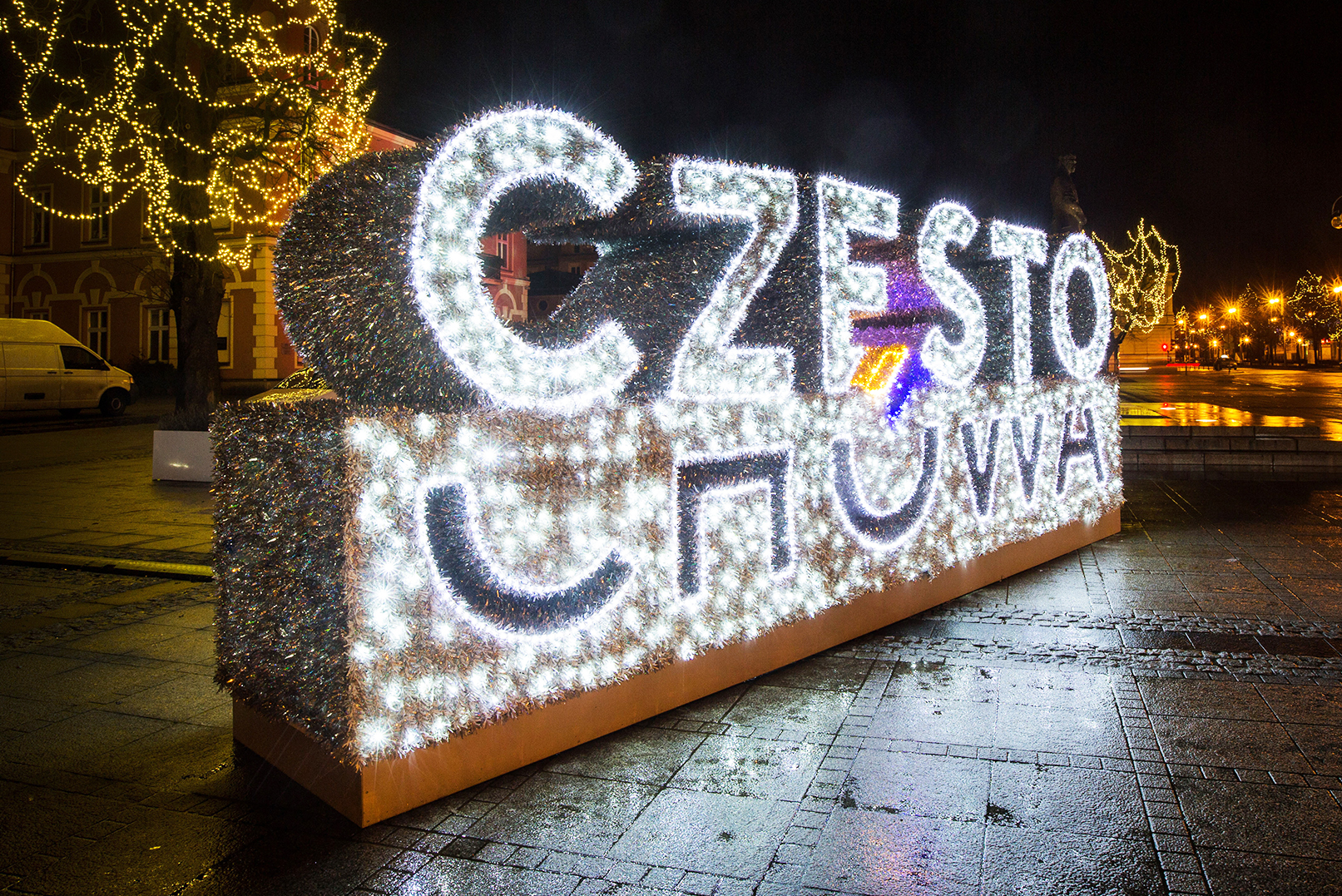 Weihnachtslichtdekoration für die Stadt Tschenstochau